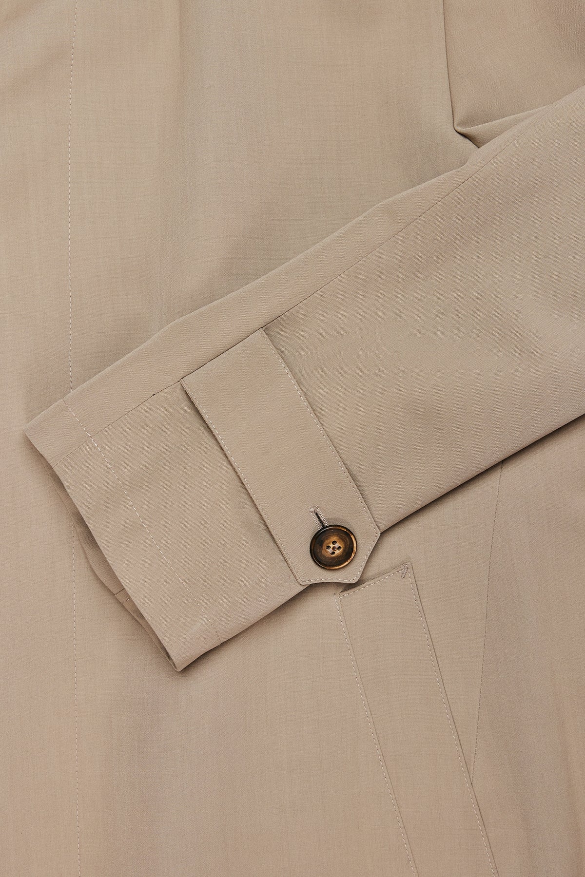 Dillon - Beige Trenchcoat - Image 4