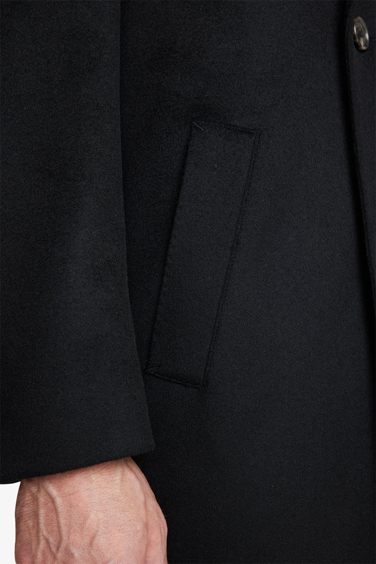 Ivan - Black - Image 11