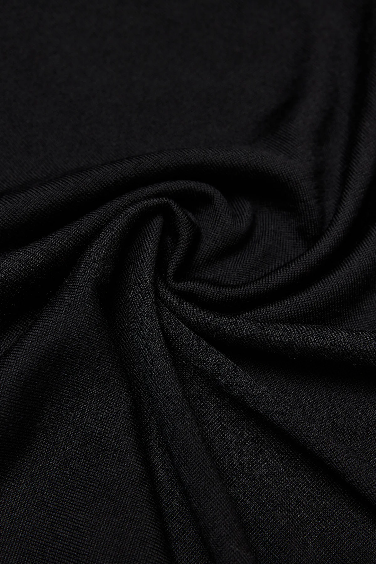 Vee - Black - Image 4